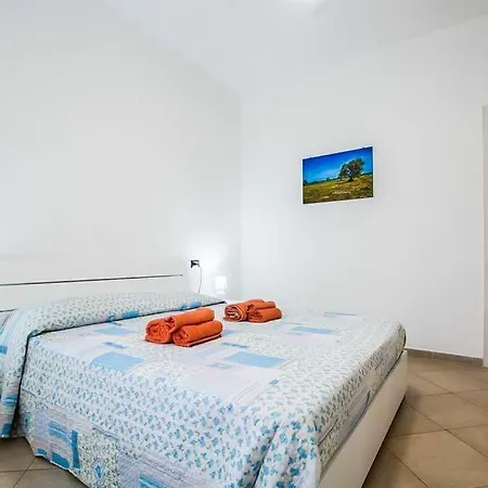 Fumarola Sleeps 8 Pool Air Con فيلة أوستوني