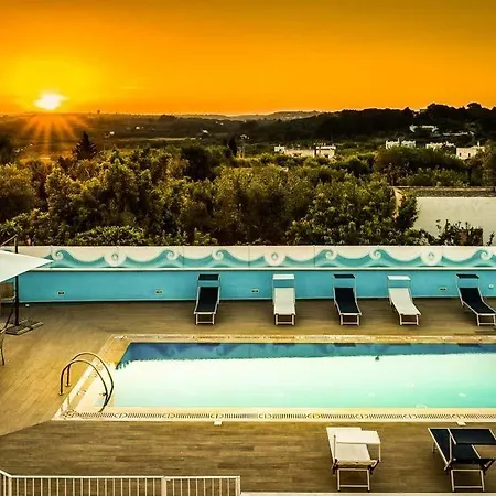 فيلة Fumarola Sleeps 8 Pool Air Con